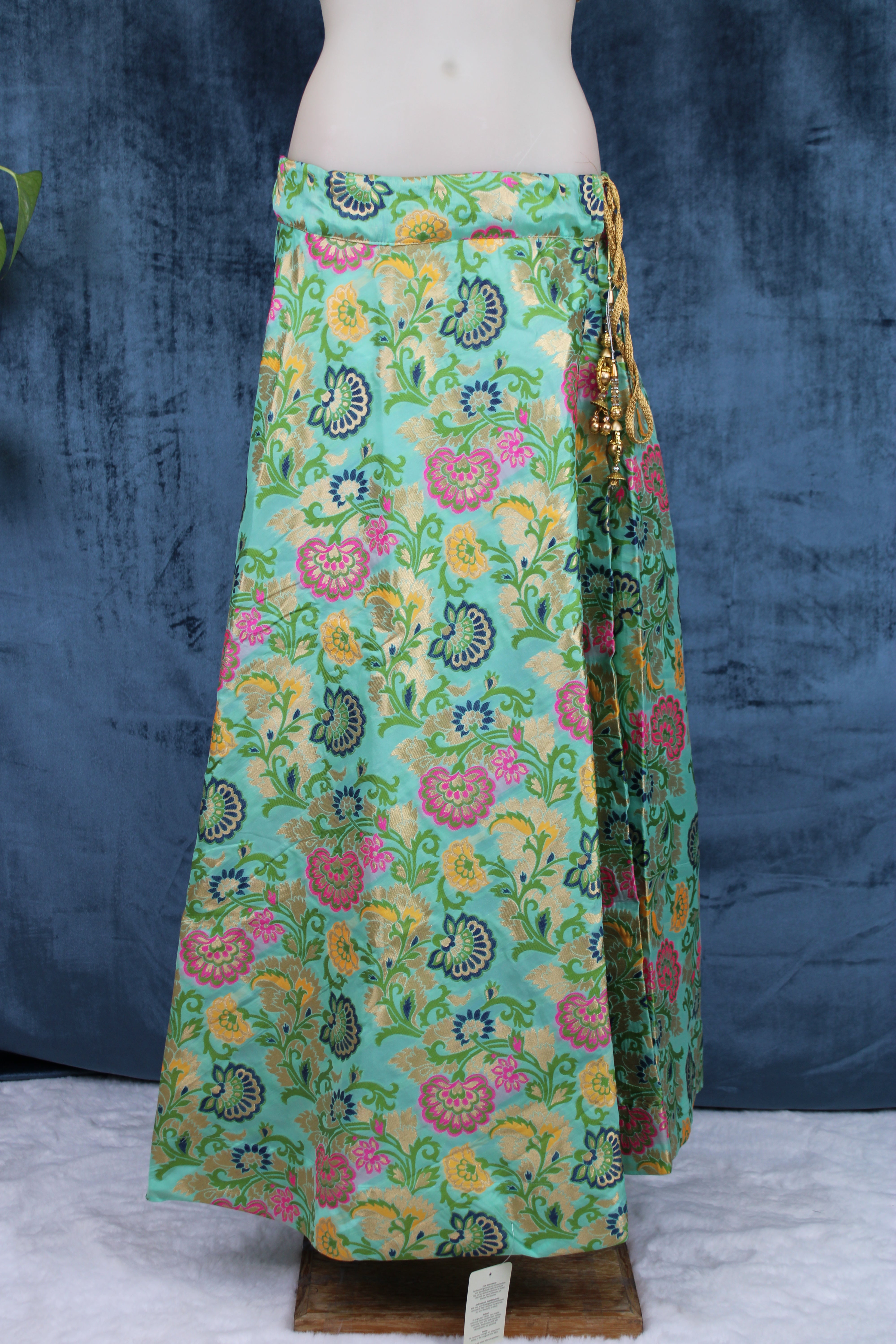 Avni - Lehenga