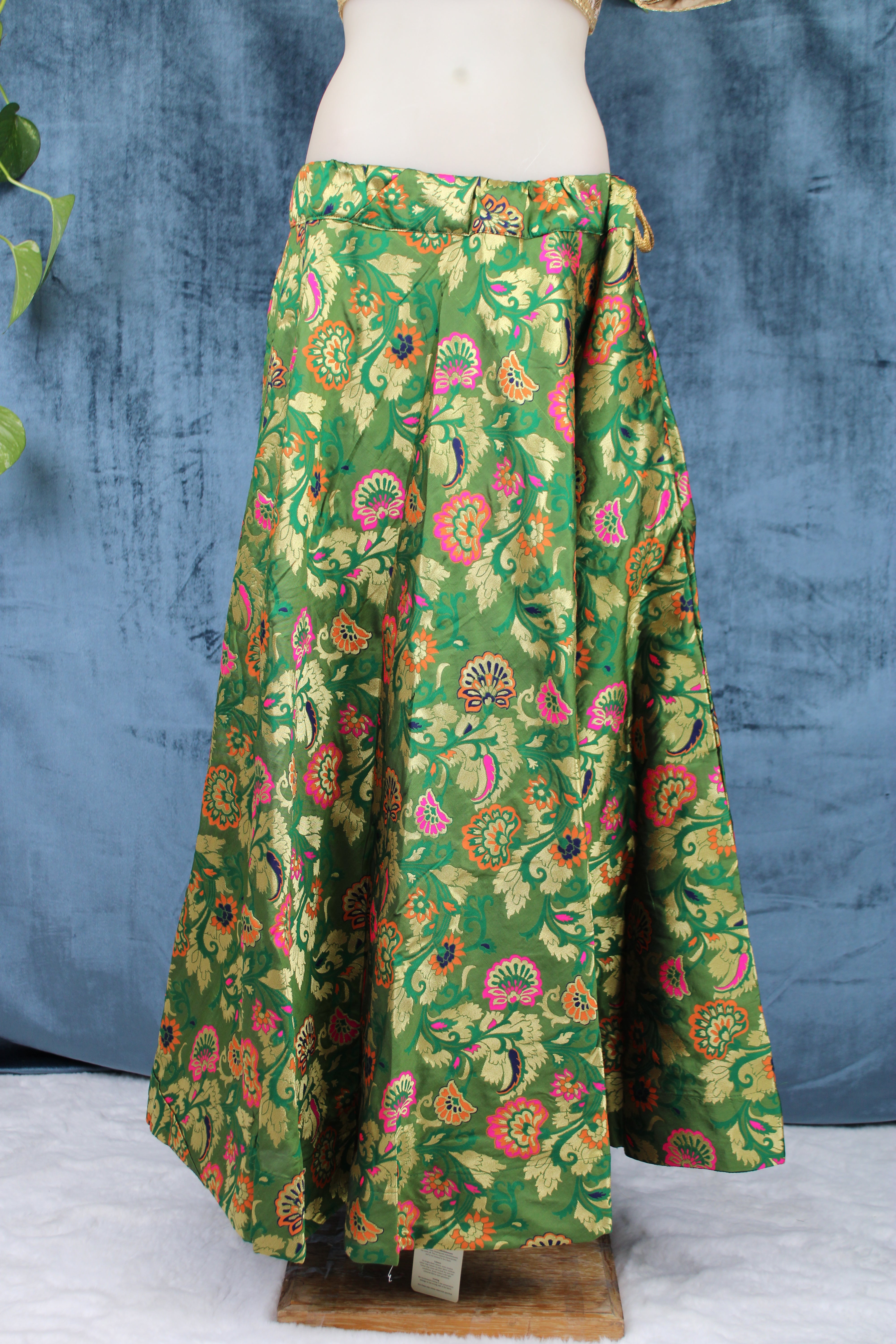 Avni - Lehenga