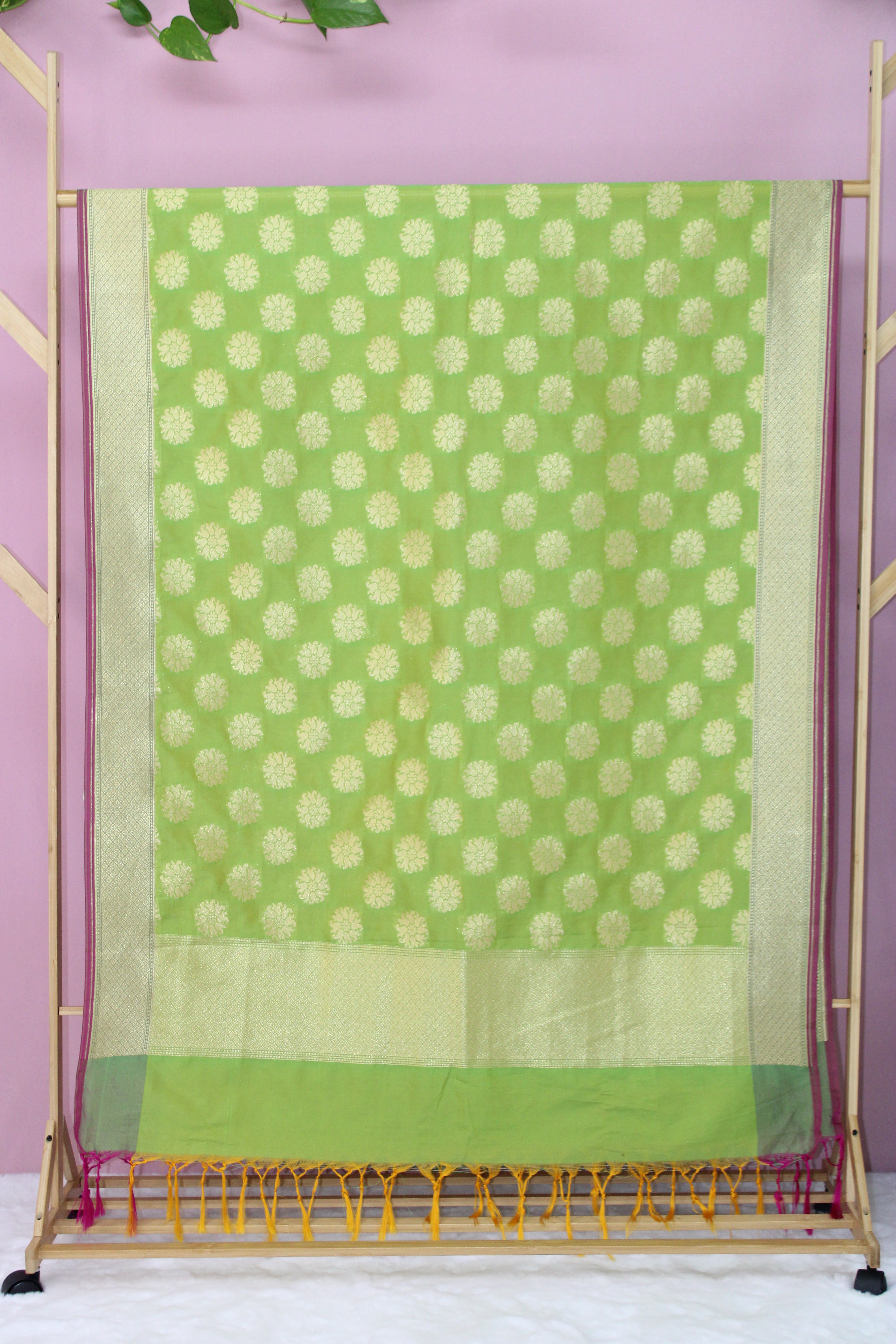 Brocade dupatta