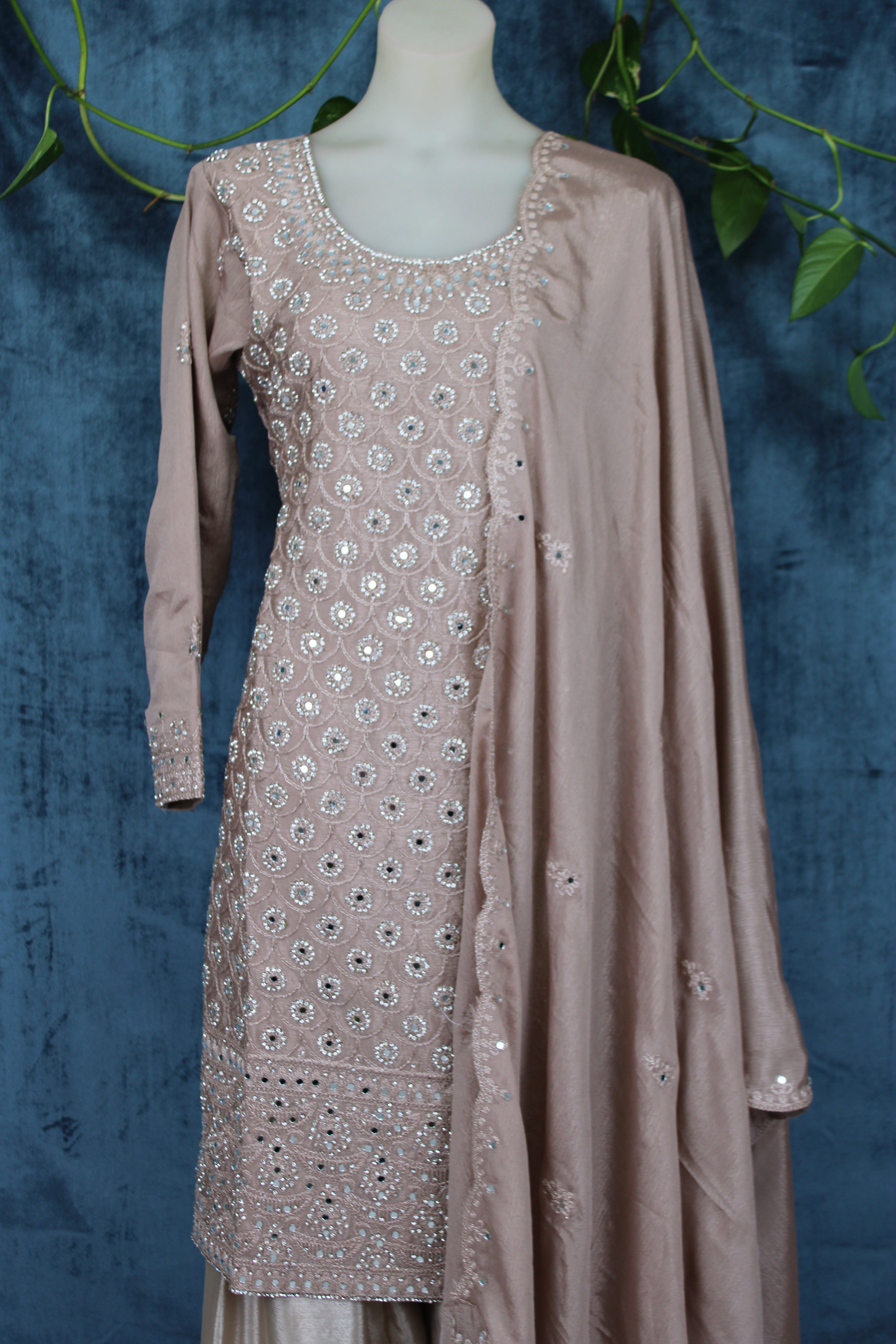 Arfa - Salwar Suit