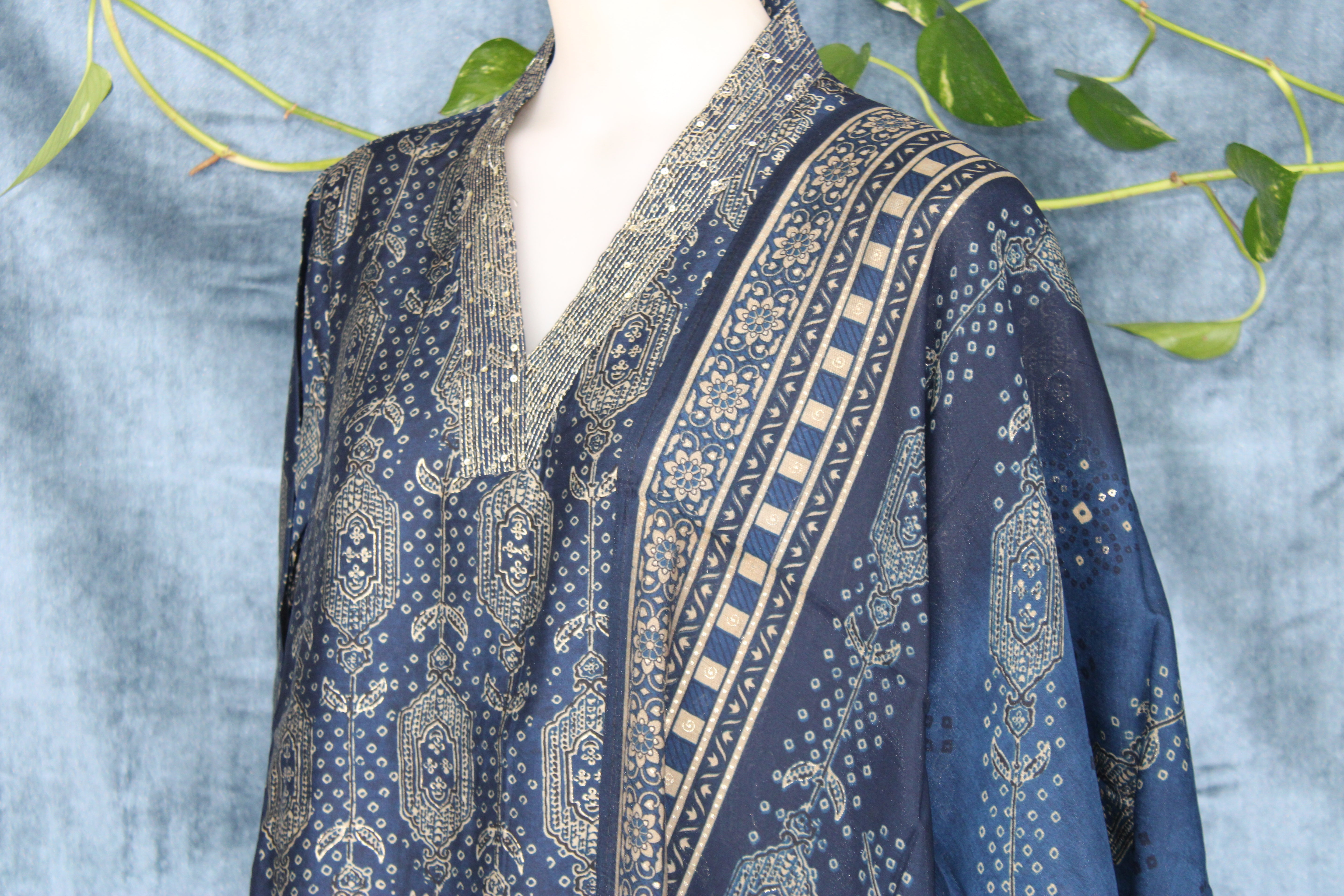 Jamini - Straight Suit