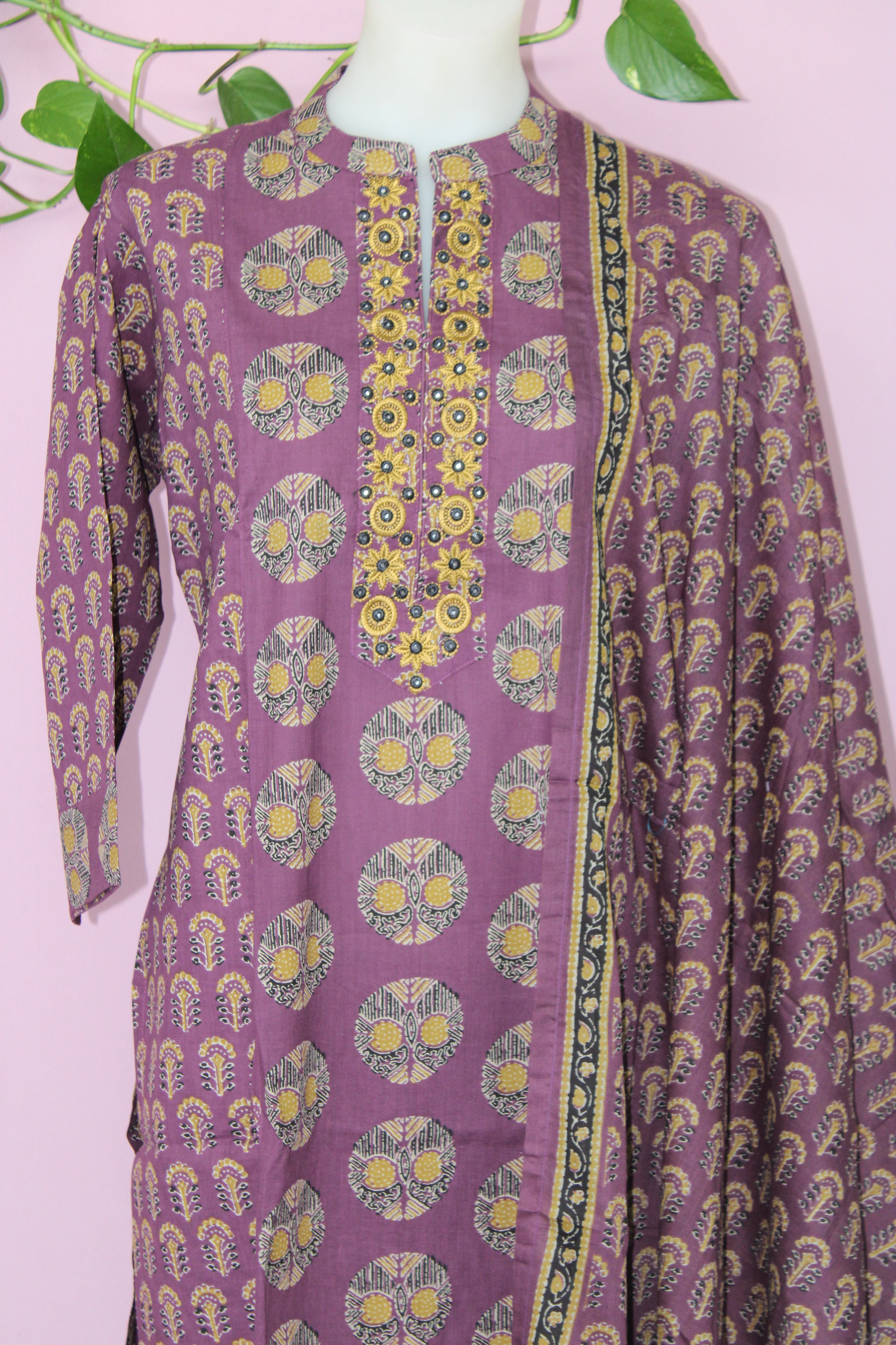 Kusom - 100% fine cotton Straight Suit