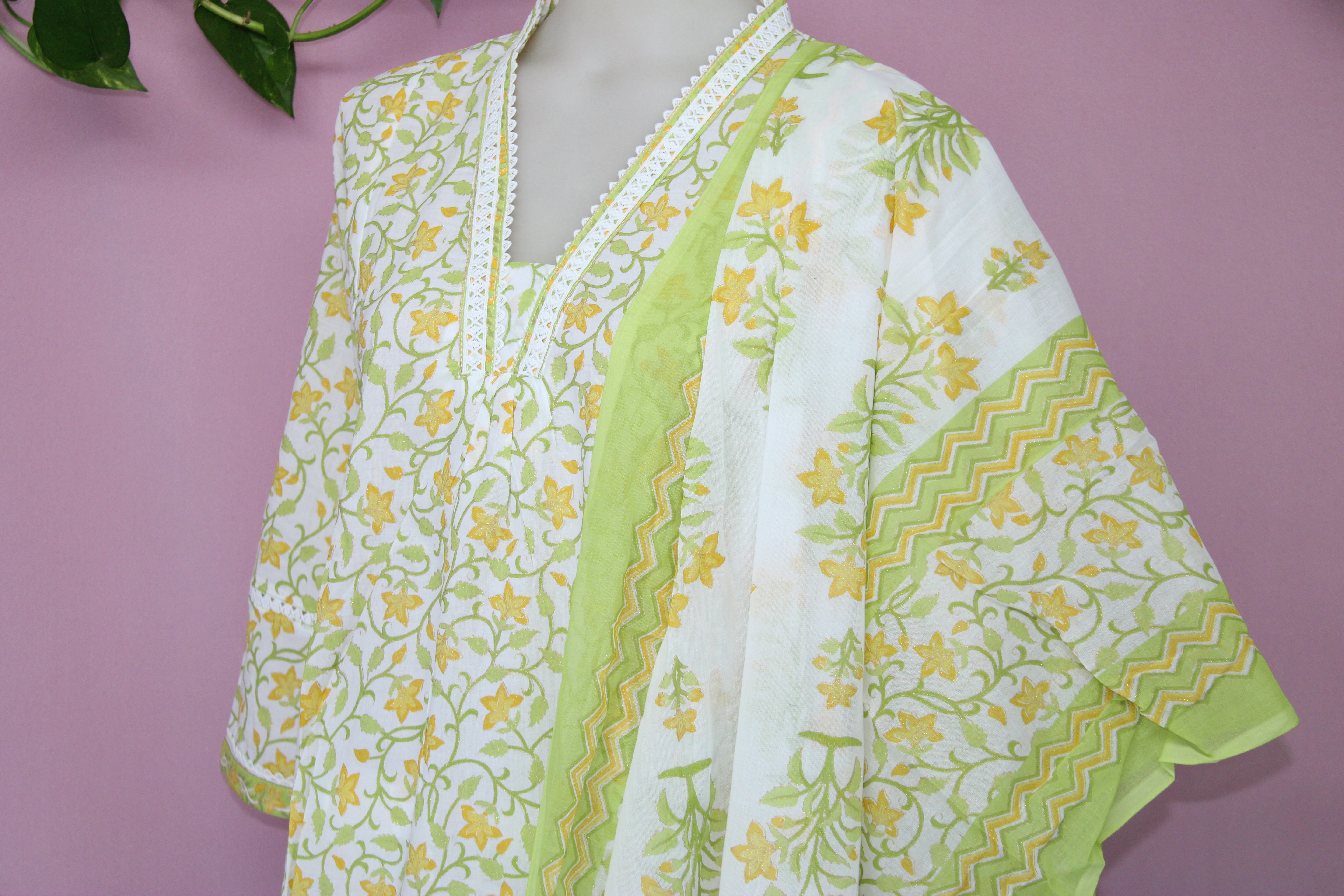 Leena - Cotton V-Neckline Suit