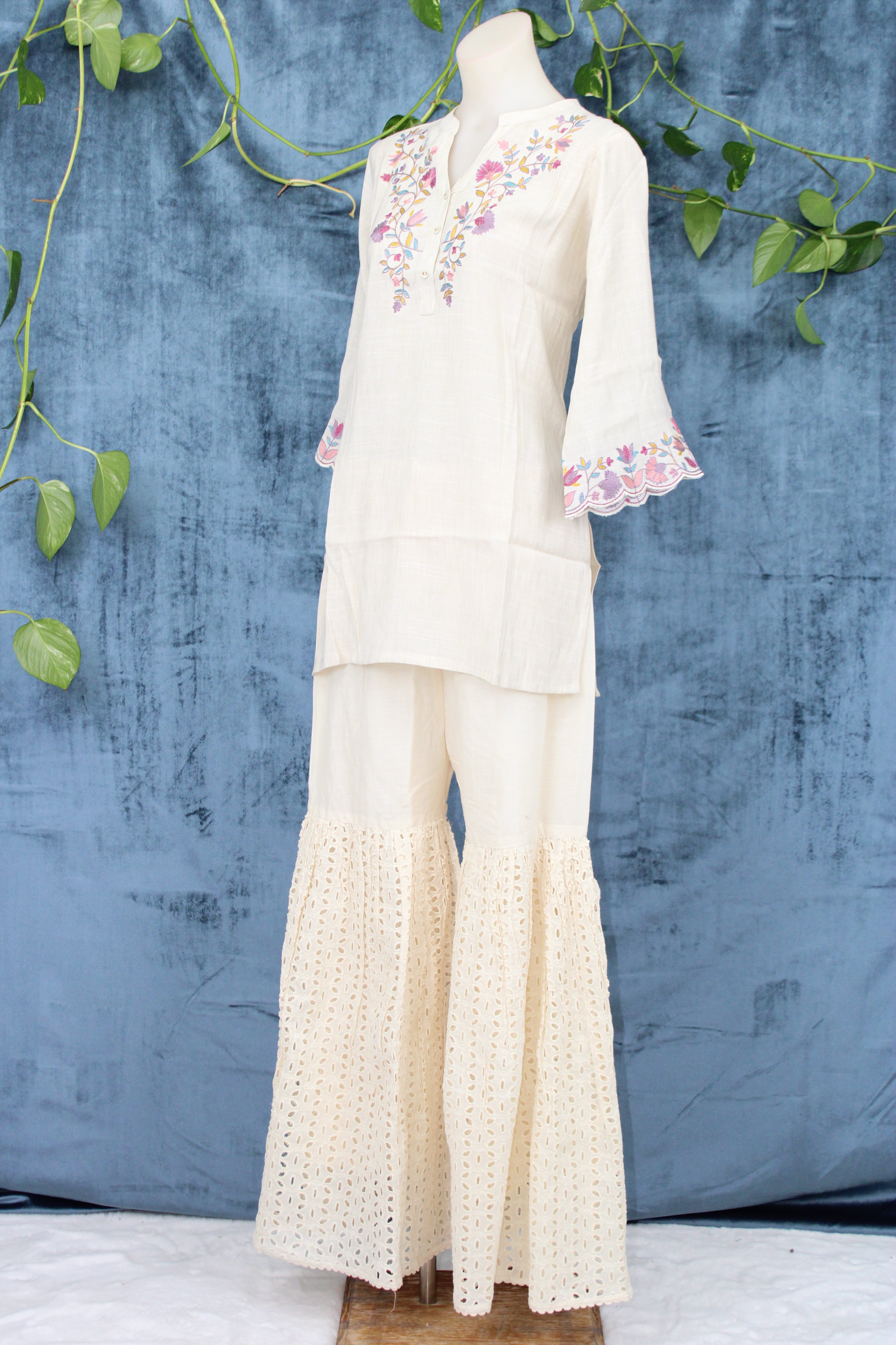 Luna - Cotton Kashmiri Yoke Embroidery Short Kurti