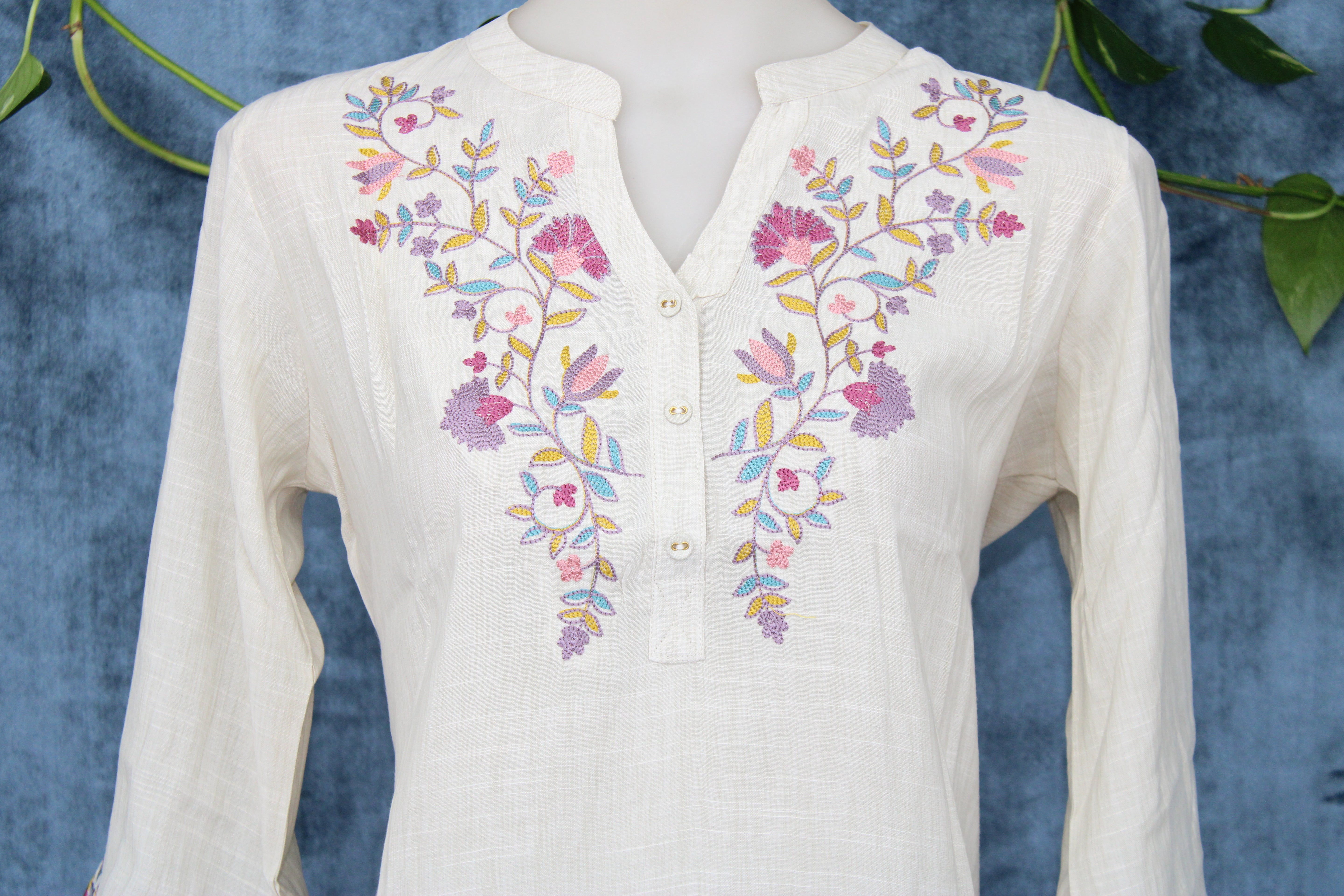 Luna - Cotton Kashmiri Yoke Embroidery Short Kurti