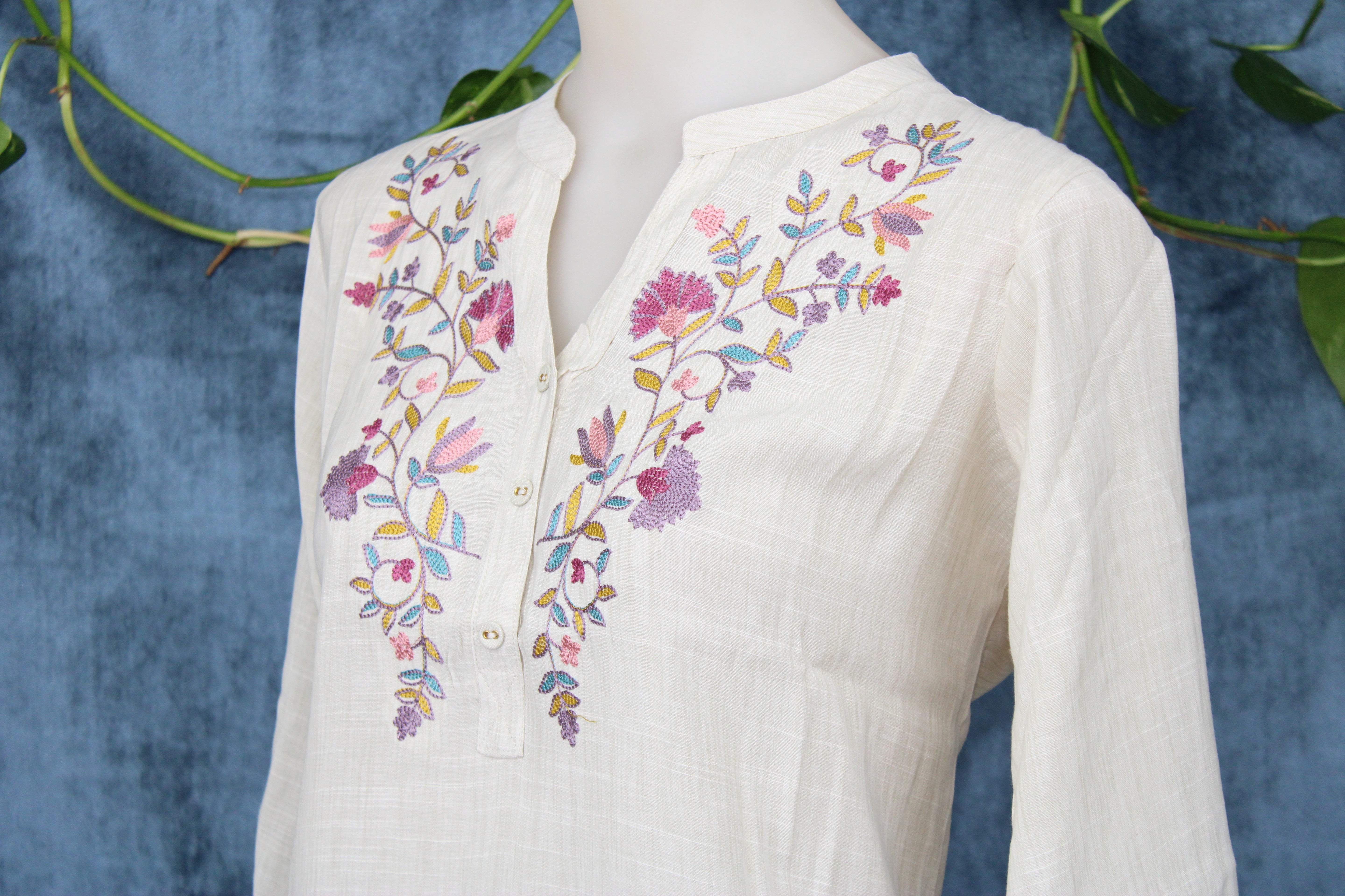 Luna - Cotton Kashmiri Yoke Embroidery Short Kurti
