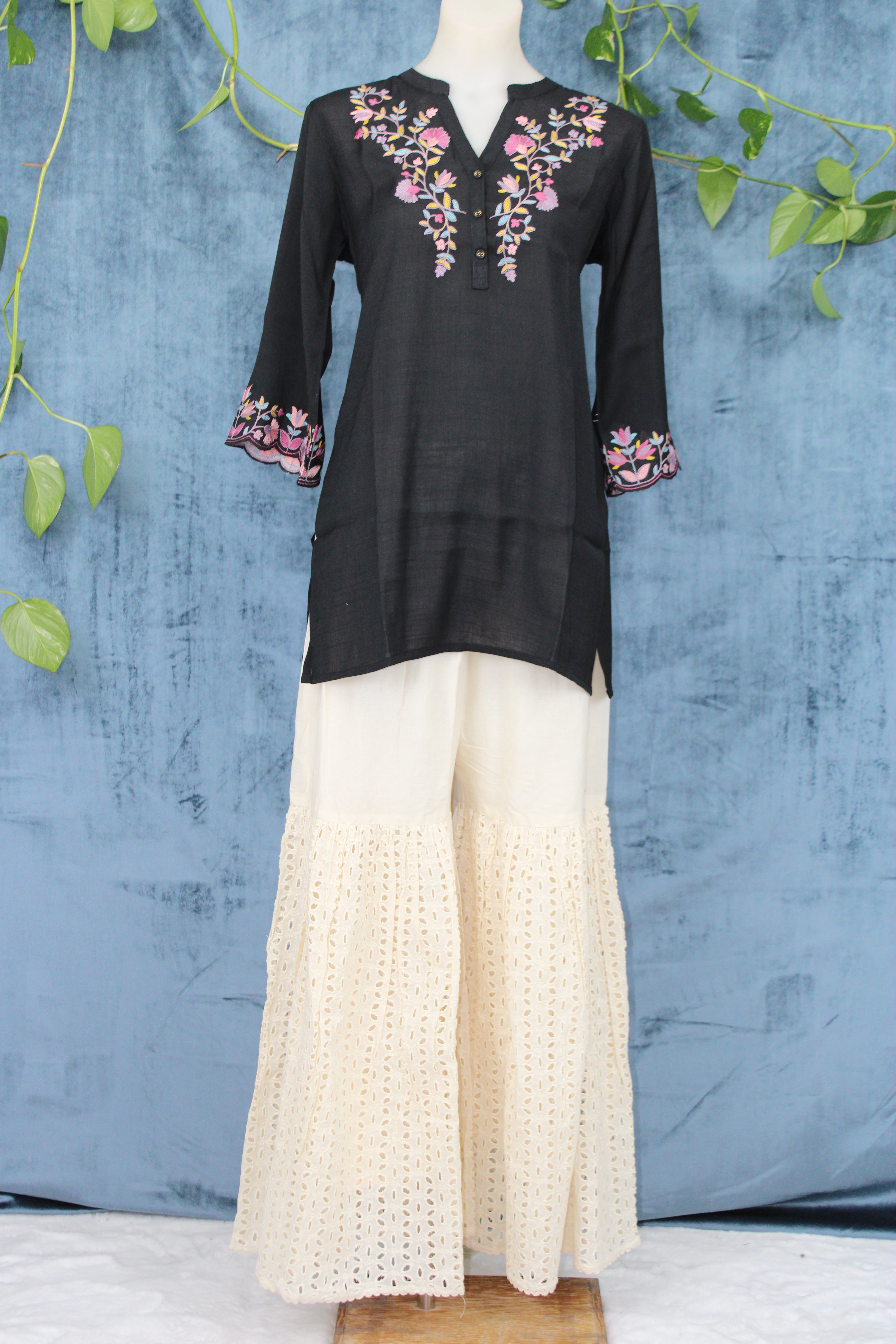 Luna - Cotton Kashmiri Yoke Embroidery Short Kurti