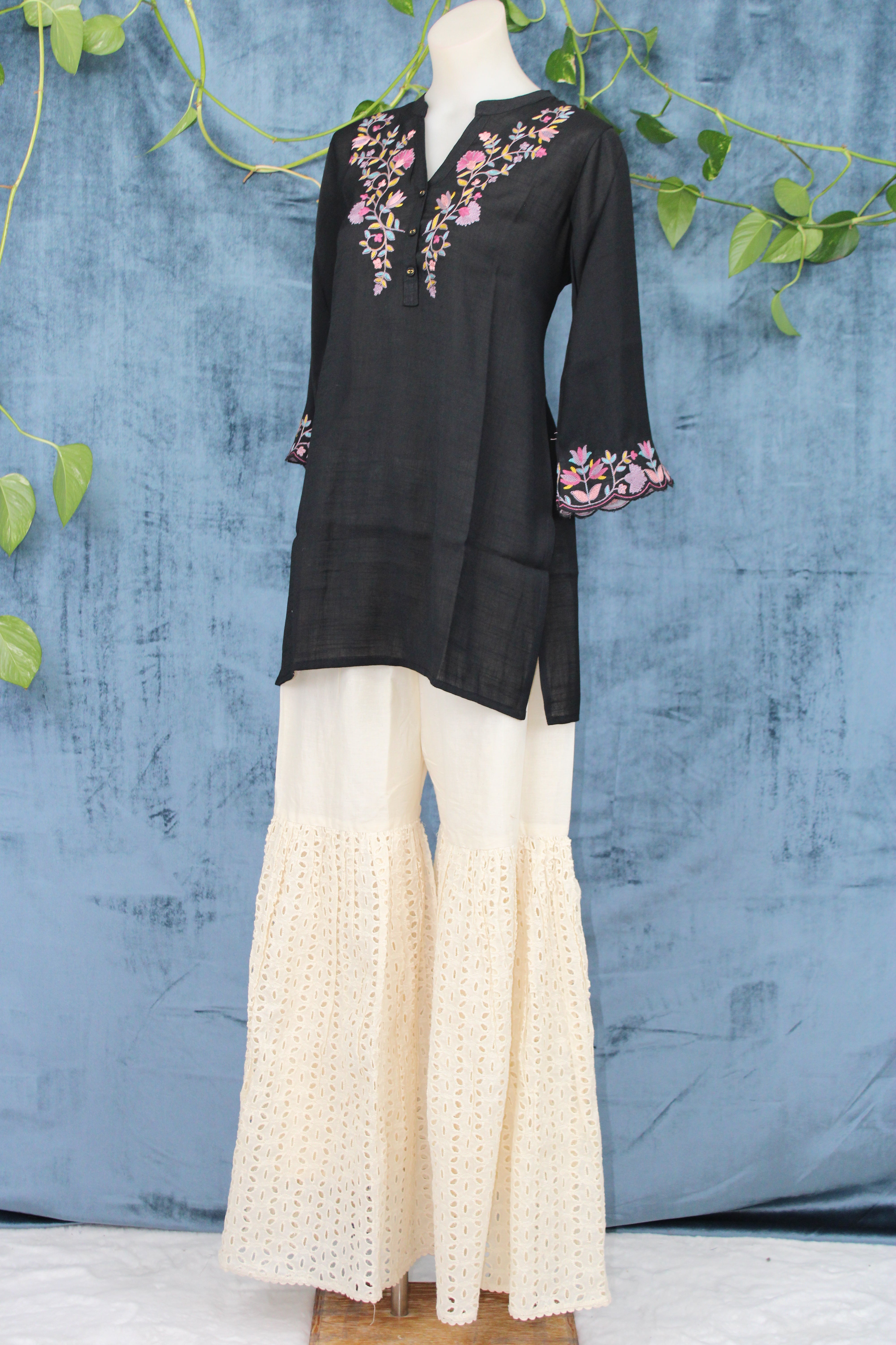 Luna - Cotton Kashmiri Yoke Embroidery Short Kurti