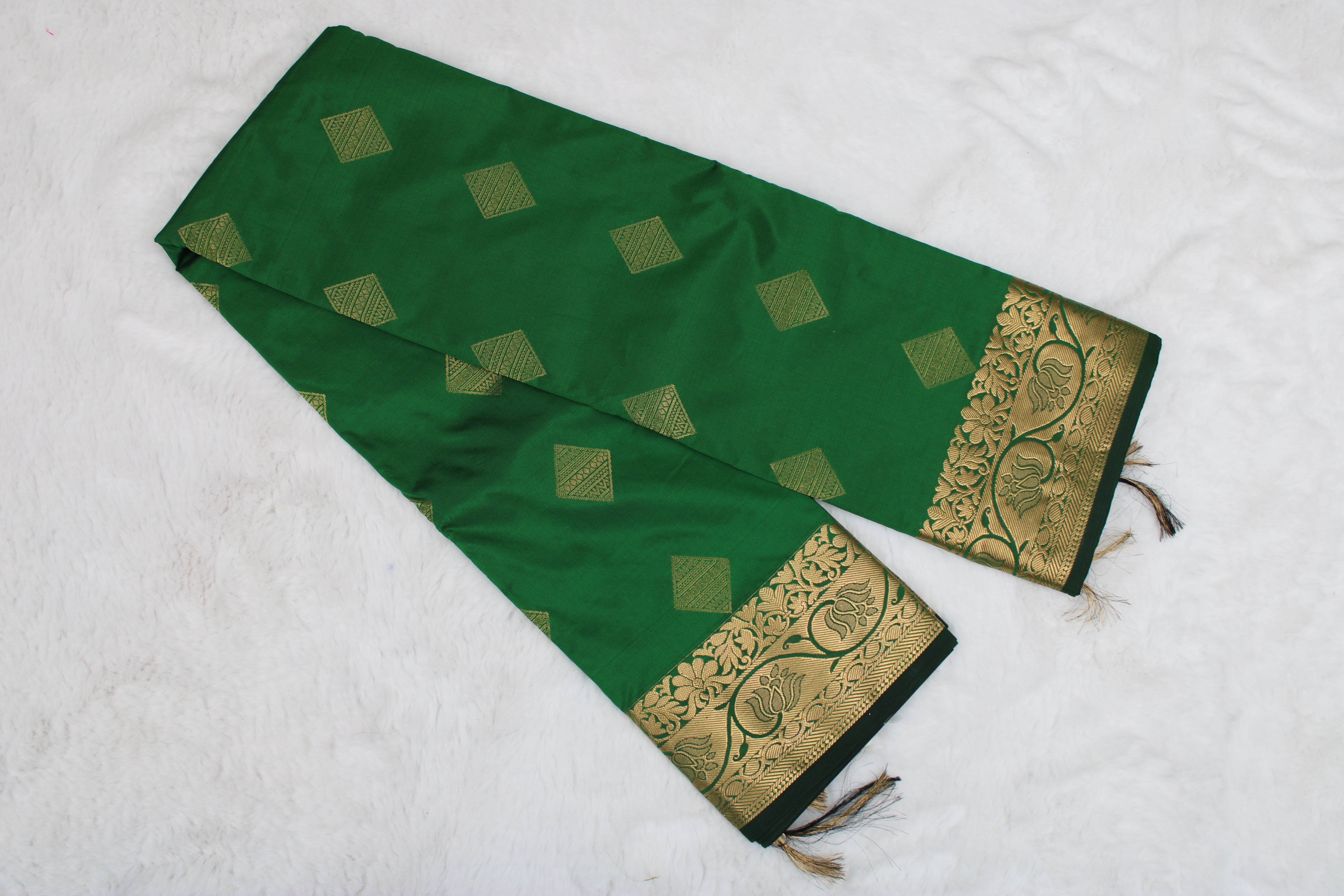Mirai - Semi Silk Saree