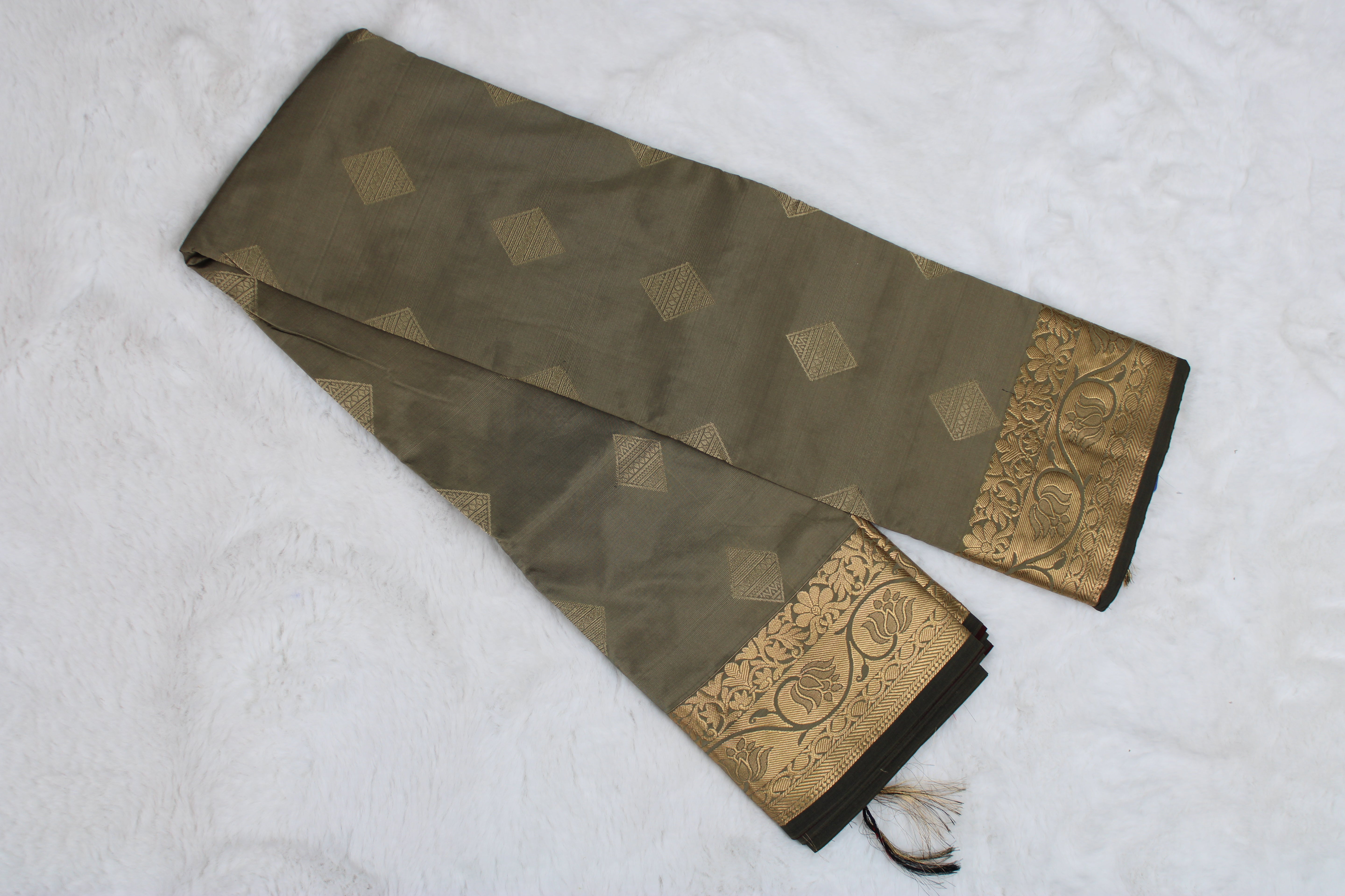 Mirai - Semi Silk Saree