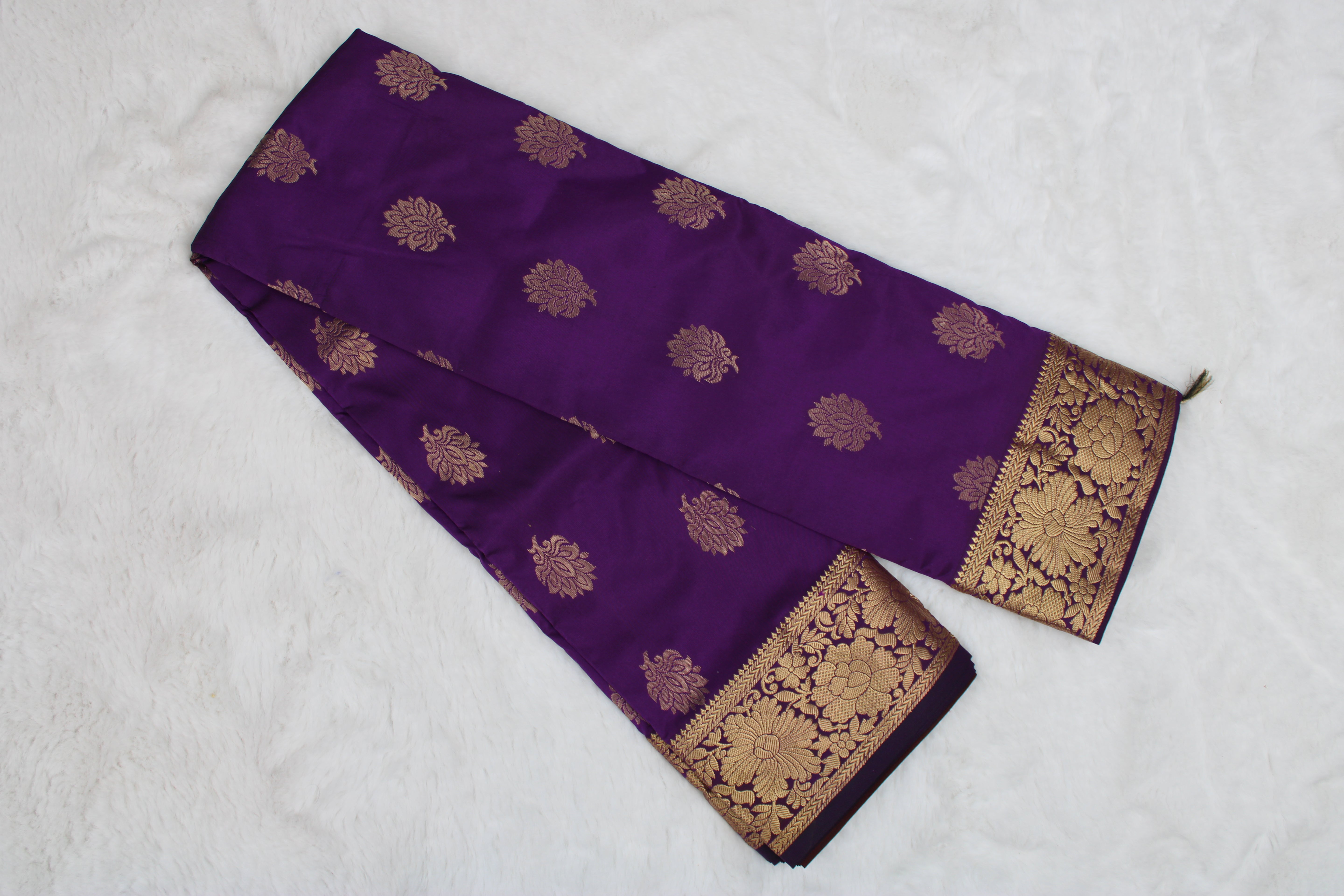 Mirai - Semi Silk Saree