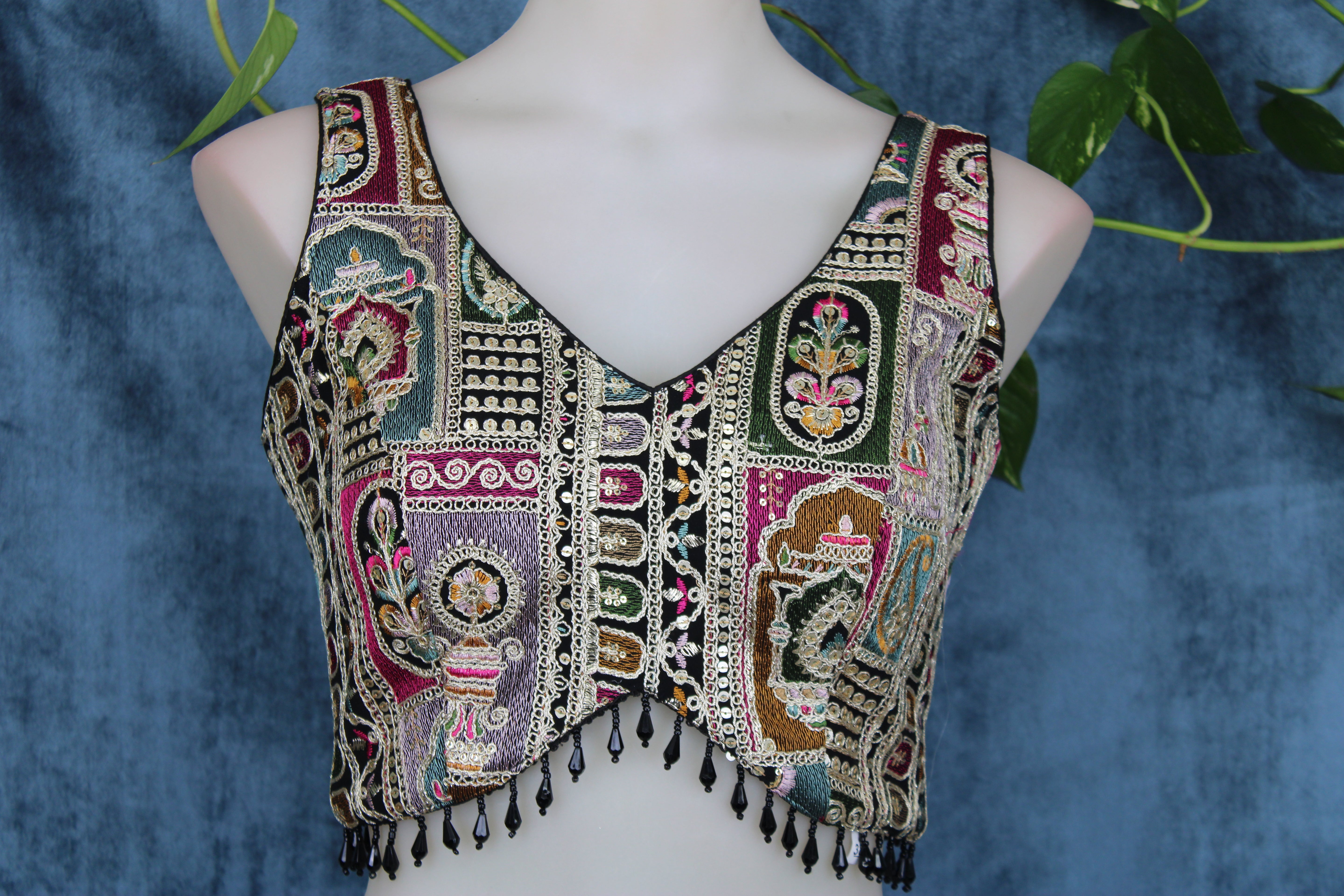 Niyati - Embroidered Blouse