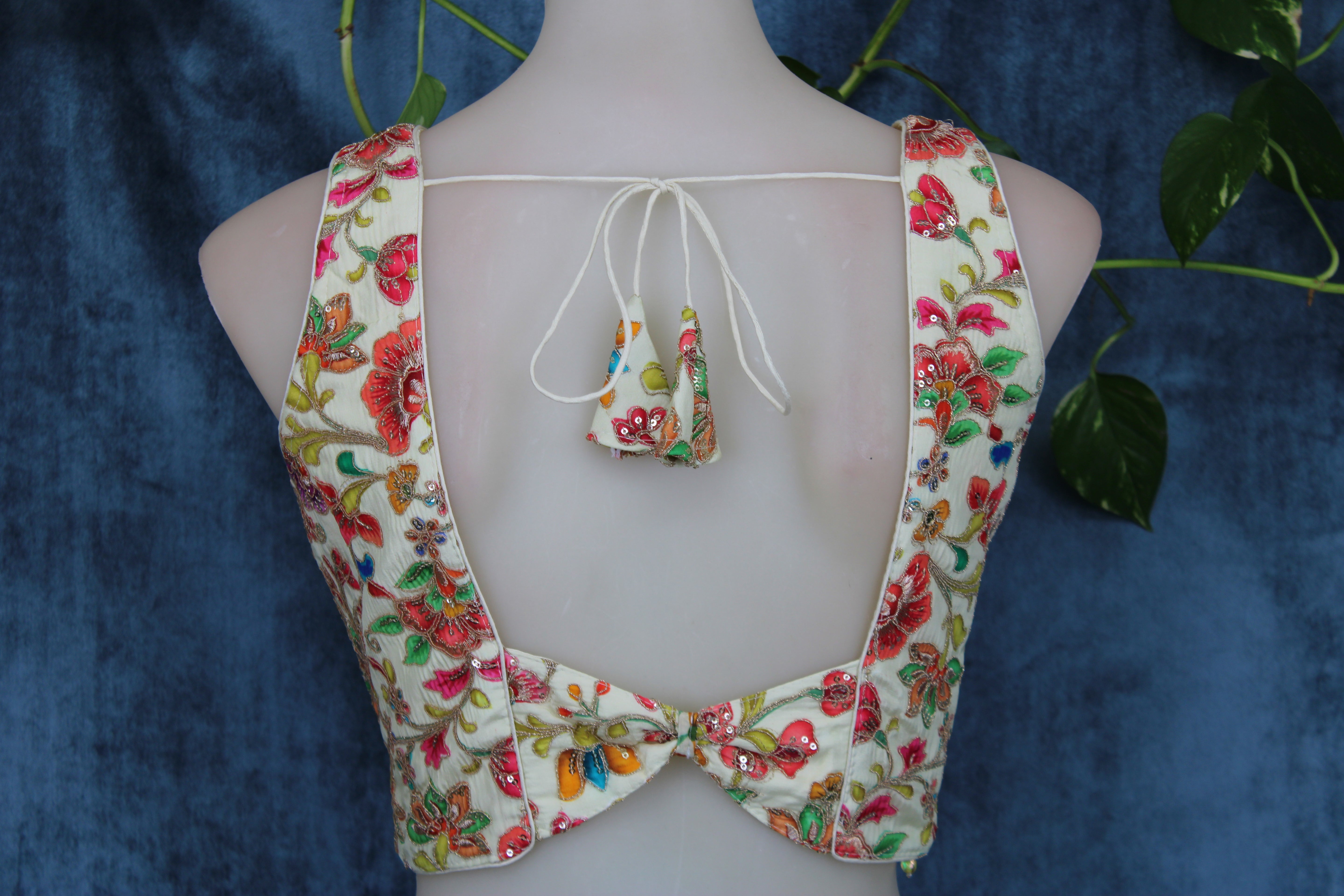 Niyati - Embroidered Blouse