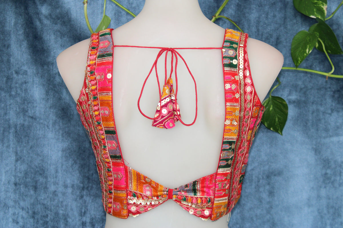 Niyati - Embroidered Blouse