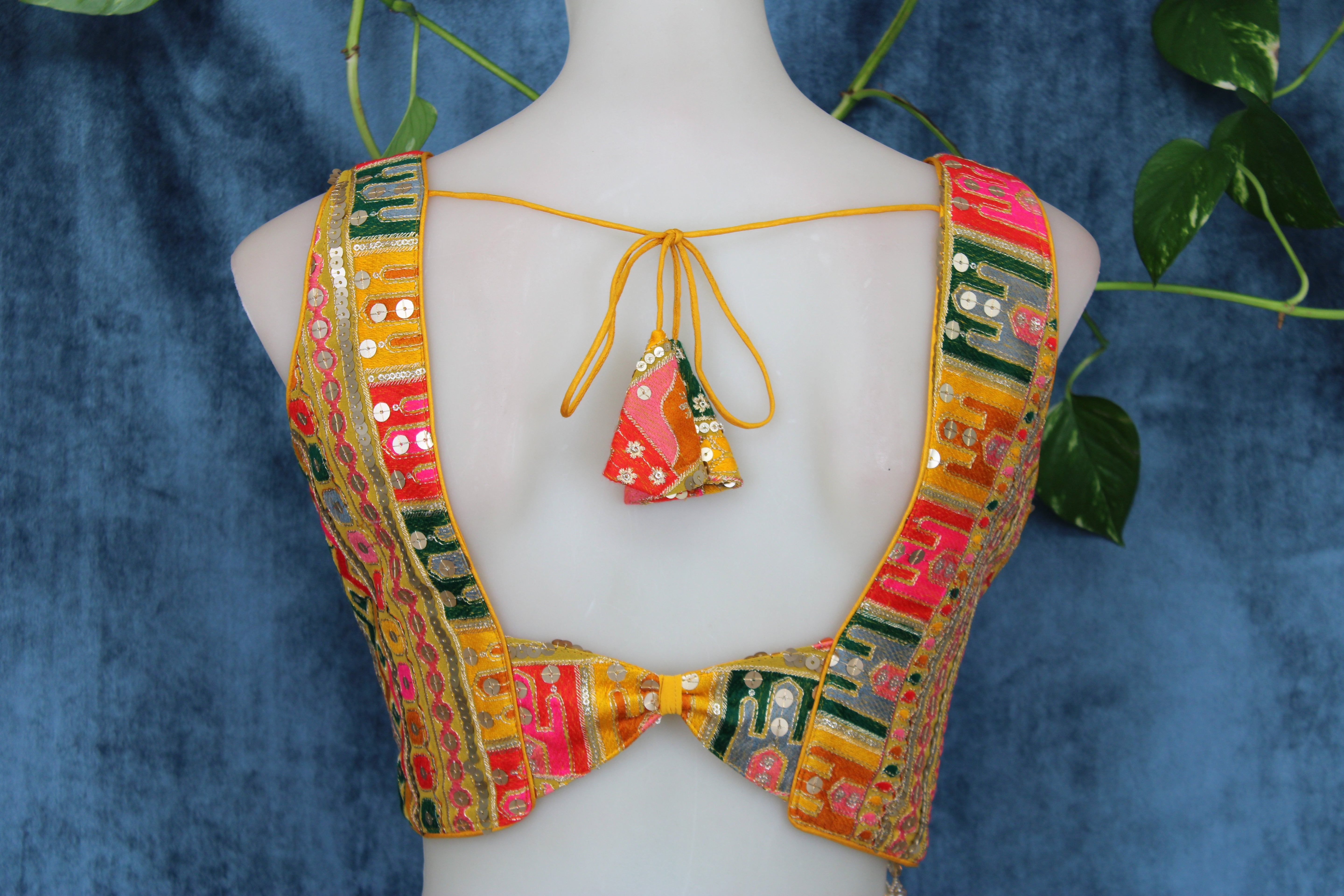 Niyati - Embroidered Blouse