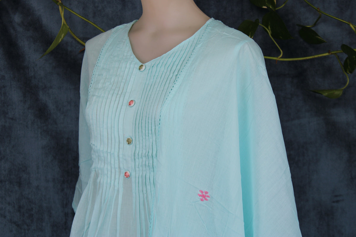 Parnita - Straight Suit