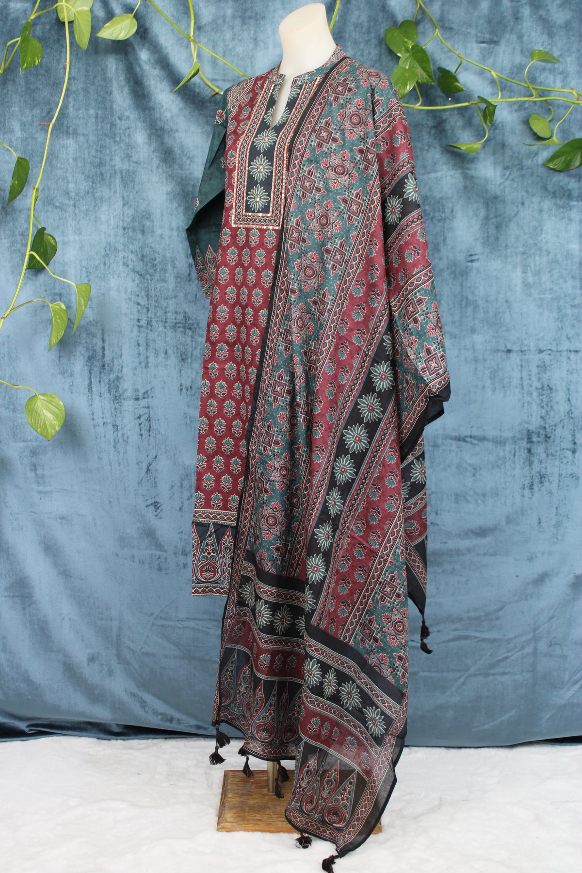 Priti - Straight Suit