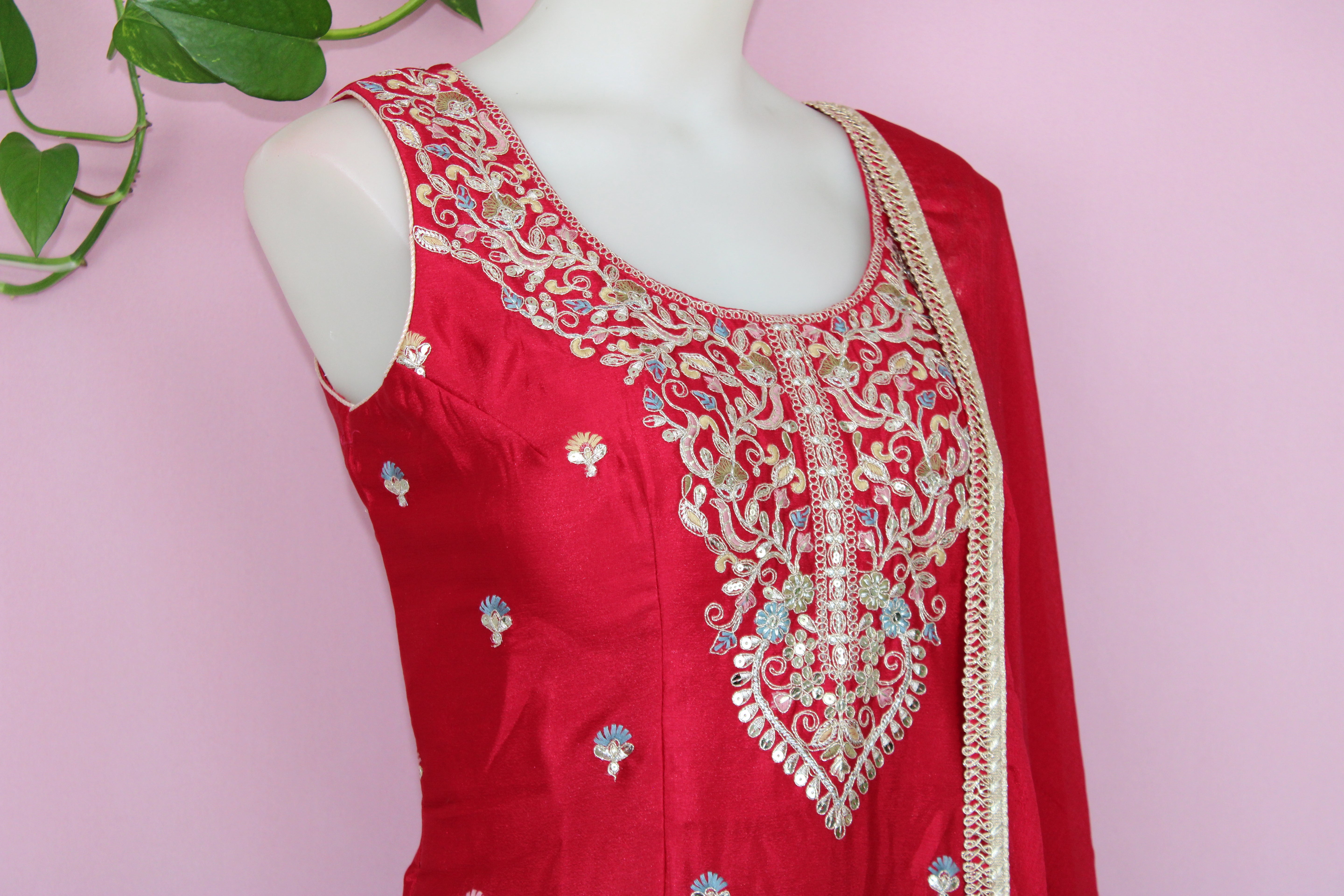 Samvya - Chinnon Embroidered Sleeveless Plazzo Suit
