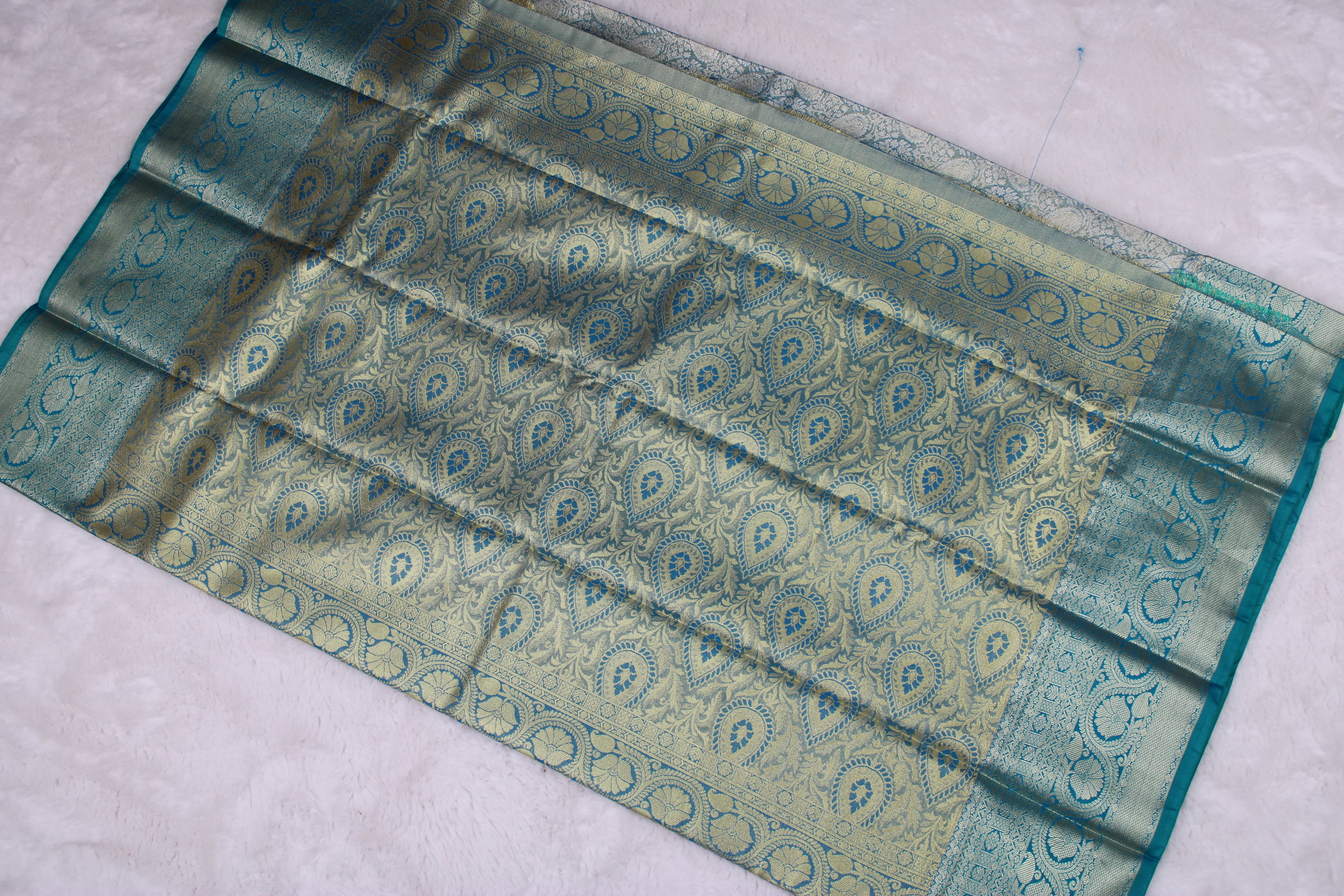 Shuchi - Kanchipuram Tissue Silk Saree.