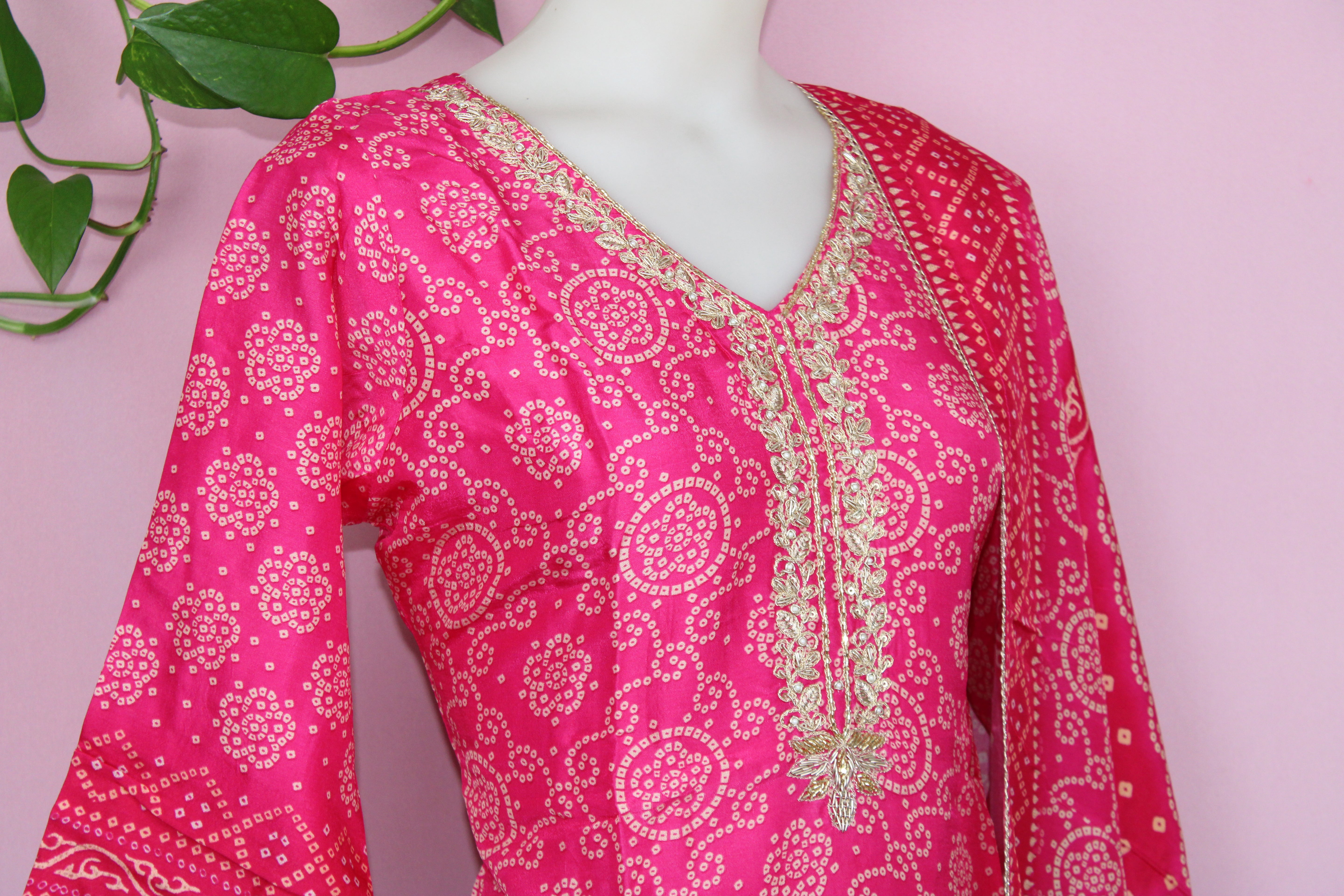 Somya - Silk Bandani Straight Suit