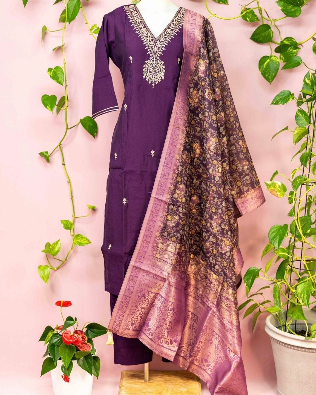 Sunaina - Straight Suits