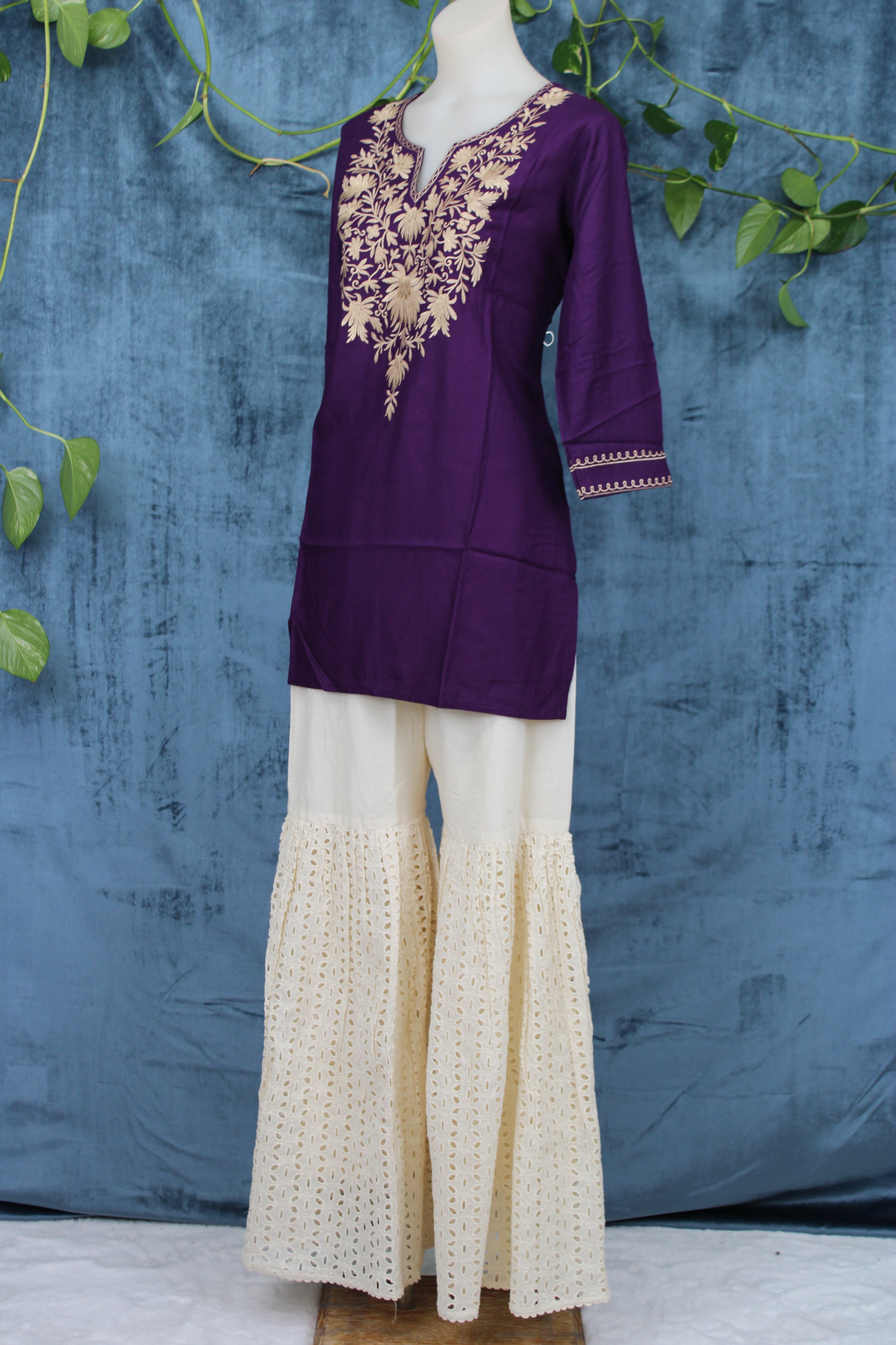 Tanvi - Cotton Kashmiri Yoke Embroidery Short Kurti