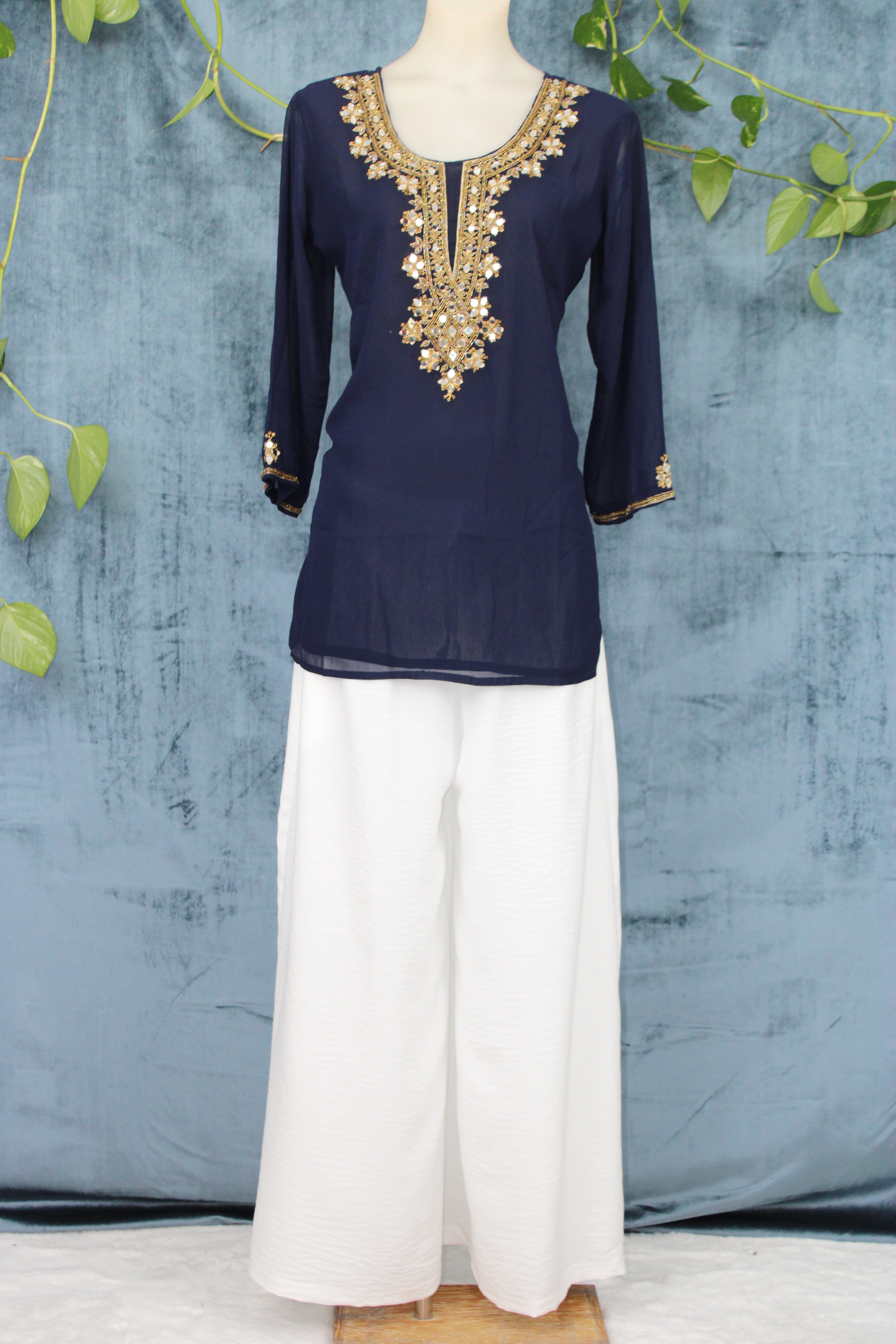 Tusli - Georgette Short Kurti