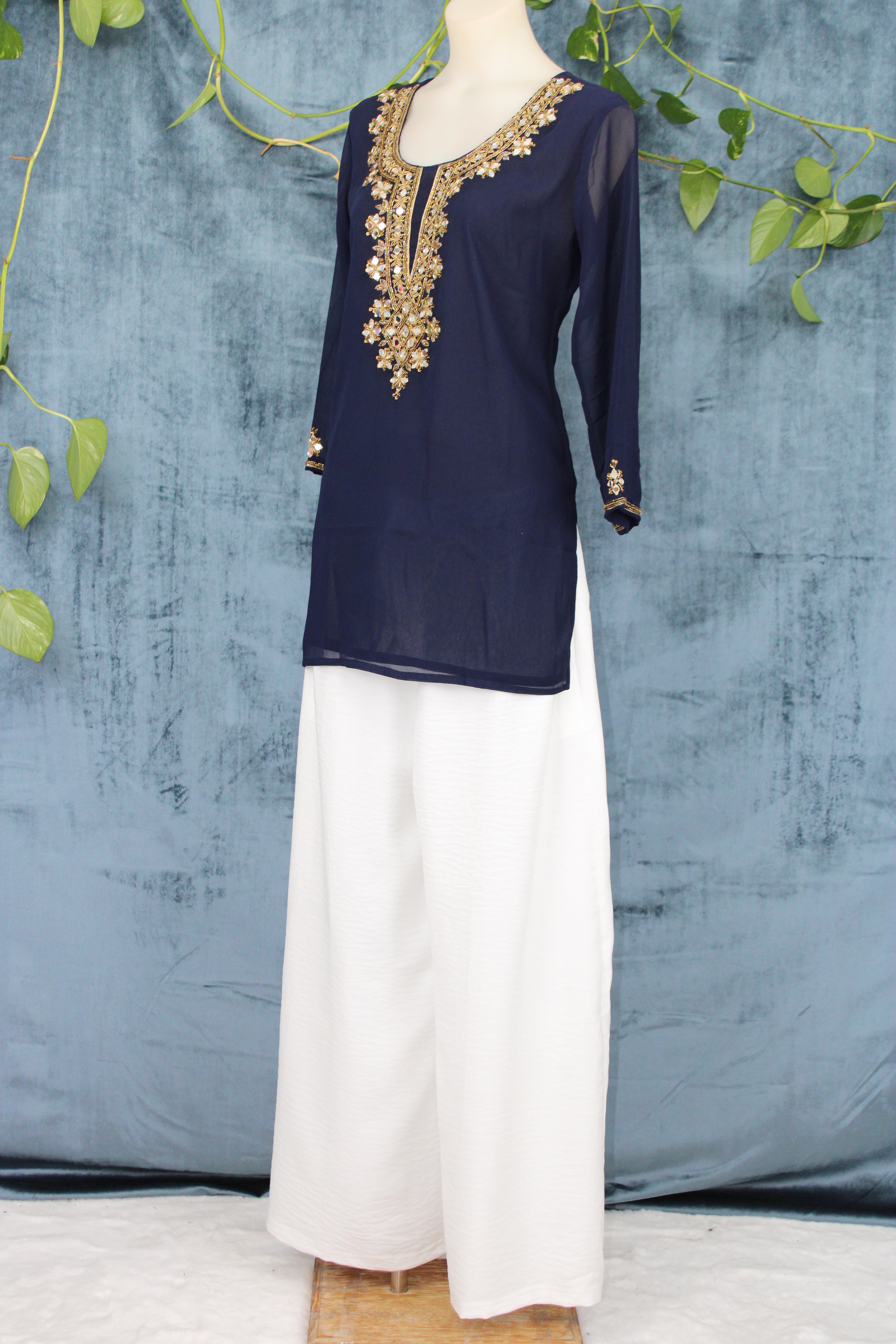 Tusli - Georgette Short Kurti
