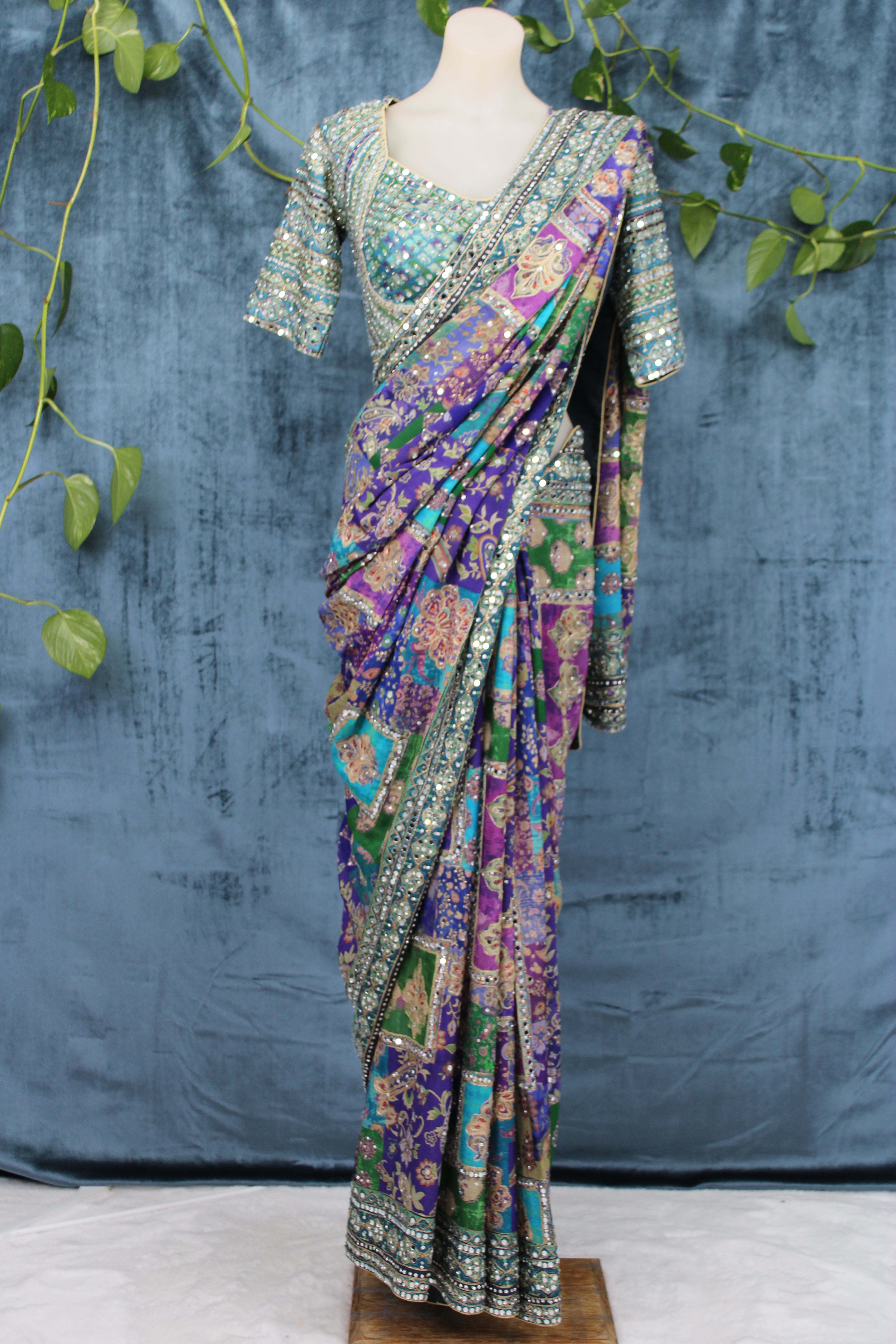 Urvashi - Chiffon Embroidery Saree